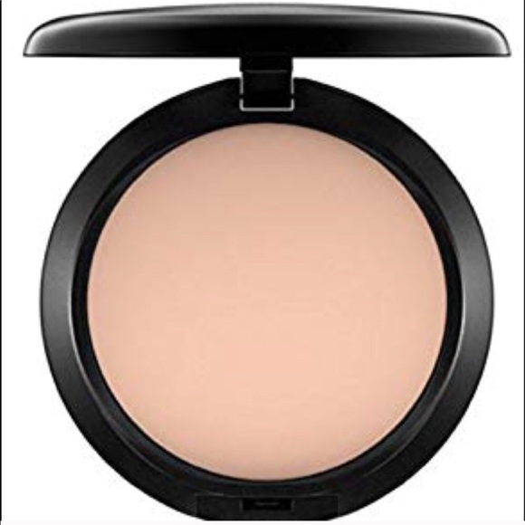 MAC powder - Picture 3 of 3